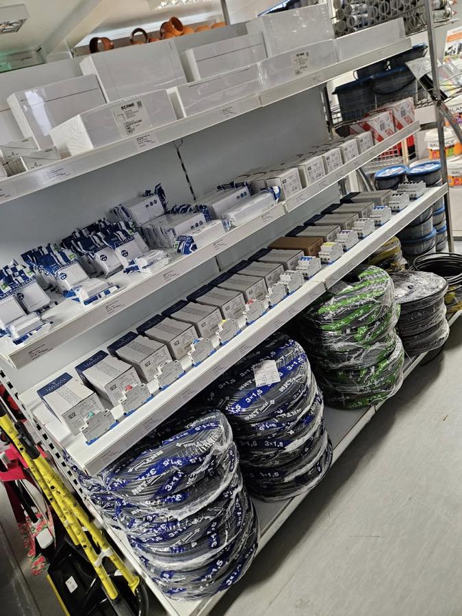 Elektroinštalačný materiál – káble CYKY, ističe a krabice
